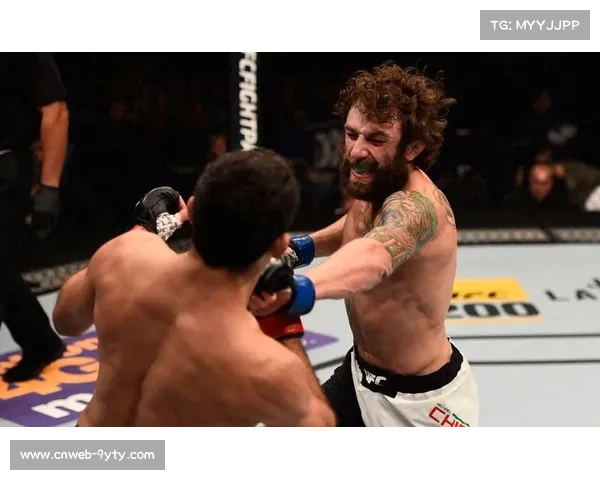 贝诺伊特·圣·丹尼斯16秒KO本尼尔·大流士，刷新UFC轻量级最快终结纪录